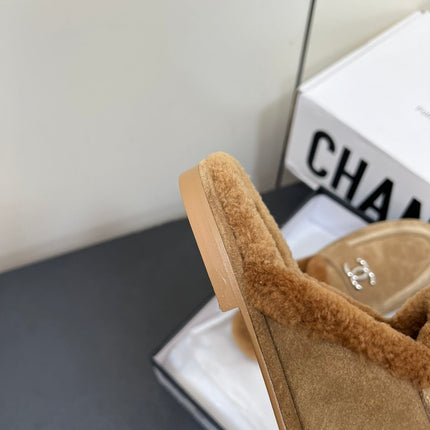 LOAFERS MULE IN PEANUT BROWN SUEDE AND FLEECE LINING