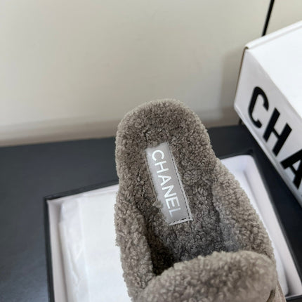 LOAFERS MULE IN DESERT BROWN SUEDE AND FLEECE LINING