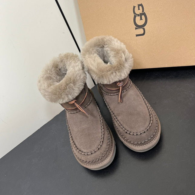CLASSIC MINI ALPINE IN CEDAR BROWN SUEDE AND FLEECE
