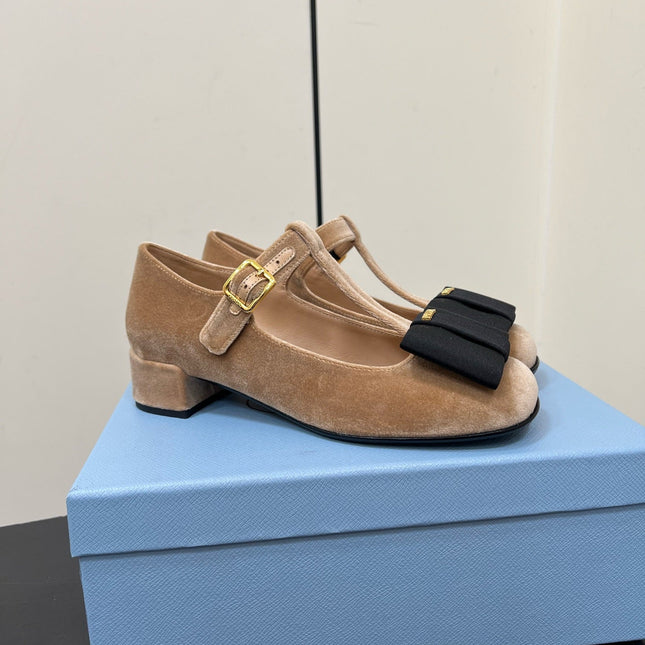 BOW MARY JANE PUMPS WITH T-STRAP IN PECAN PIE VELVET