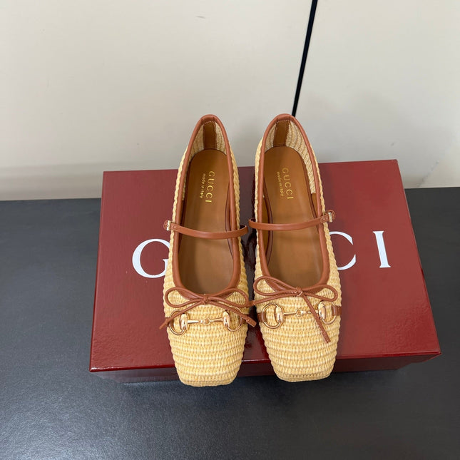 GG MARY JANE 25S IN NATURAL STRAW WITH GOLD HARDWARE