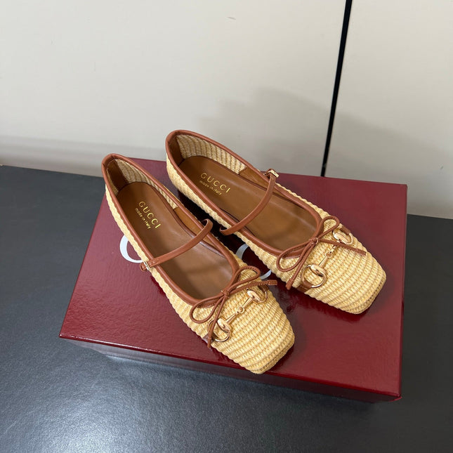 GG MARY JANE 25S IN NATURAL STRAW WITH GOLD HARDWARE