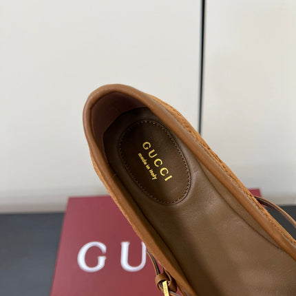 GG MARY JANE 25S IN BROWN SUEDE WITH GOLD HARDWARE