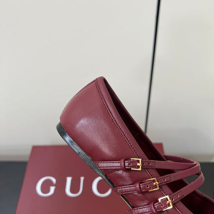 GG MARY JANE 25S IN RED LAMBSKIN WITH GOLD HARDWARE