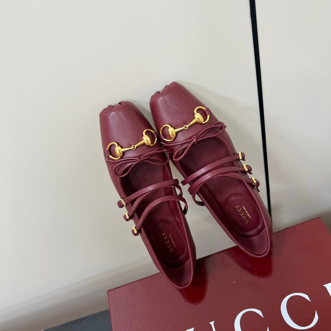 GG MARY JANE 25S IN RED LAMBSKIN WITH GOLD HARDWARE