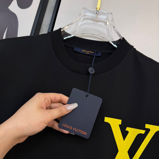 LV BLACK COTTON T-SHIRT YELLOW LOGO 238915