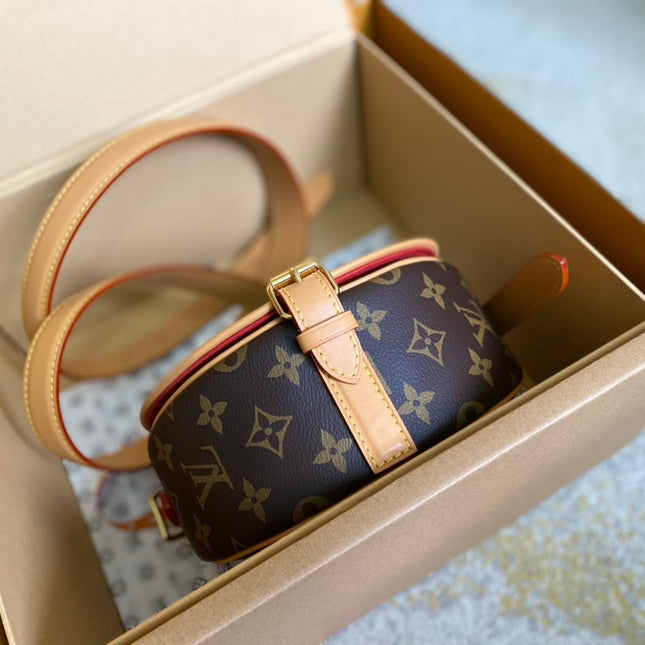 SADDLE BAG 18 IN BROWN MONOGRAM CANVAS AND LEATHER TRIM