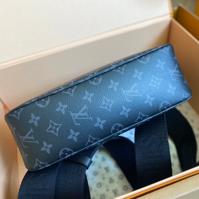 POCHETTE ACCESSOIRE XL 28 IN BLACK MONOGRAM ECLIPSE CANVAS
