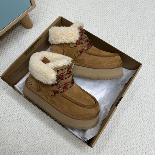 FUNKARRA CABIN CUFF COFFEE BROWN SUEDE AND WHITE LAMB FUR