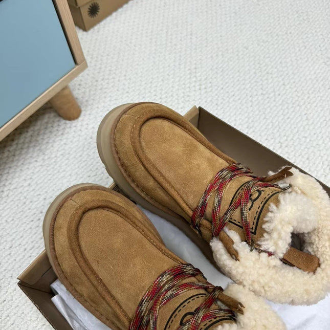 FUNKARRA CABIN CUFF COFFEE BROWN SUEDE AND WHITE LAMB FUR