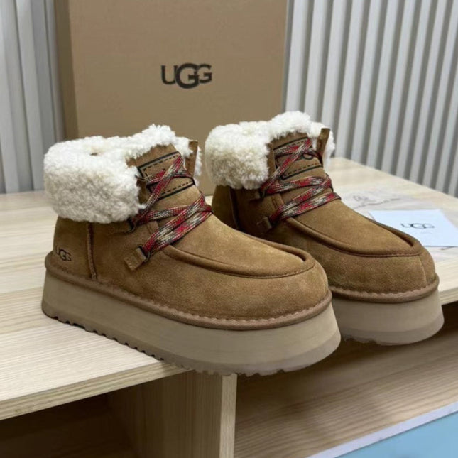 FUNKARRA CABIN CUFF COFFEE BROWN SUEDE AND WHITE LAMB FUR