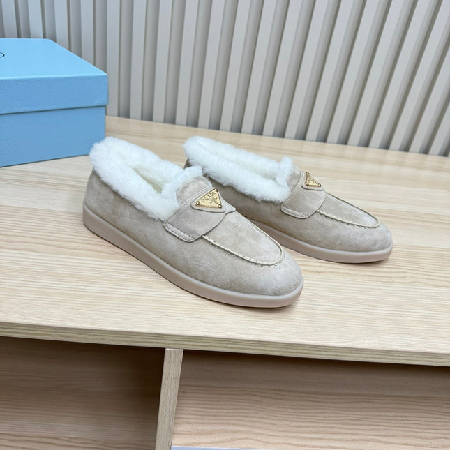 LOAFER IN KHAKI BEIGE SUEDE AND FUR LINING ATTACHED TRIANGLE LOGO