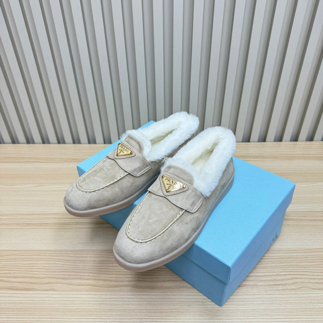 LOAFER IN KHAKI BEIGE SUEDE AND FUR LINING ATTACHED TRIANGLE LOGO