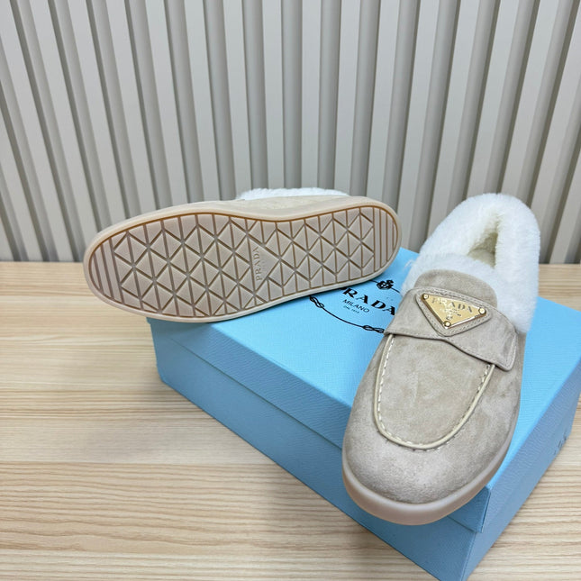 LOAFER IN KHAKI BEIGE SUEDE AND FUR LINING ATTACHED TRIANGLE LOGO