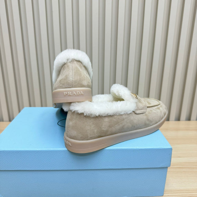 LOAFER IN KHAKI BEIGE SUEDE AND FUR LINING ATTACHED TRIANGLE LOGO
