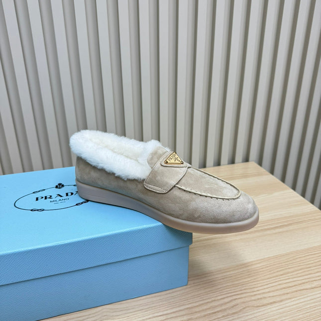 LOAFER IN KHAKI BEIGE SUEDE AND FUR LINING ATTACHED TRIANGLE LOGO