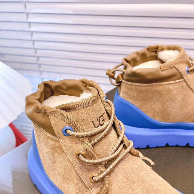 GENDER NEUMEL HIGH WEATHER HYBRID IN PEANUT BROWN SUEDE AND COBALT BLUE CALFSKIN