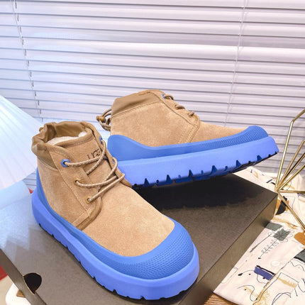 GENDER NEUMEL HIGH WEATHER HYBRID IN PEANUT BROWN SUEDE AND COBALT BLUE CALFSKIN