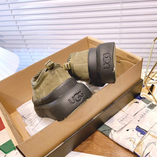 TASMAN WEATHER HYBRID IN OLIVE GREEN SUEDE AND BLACK CALFSKIN