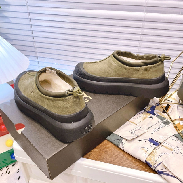 TASMAN WEATHER HYBRID IN OLIVE GREEN SUEDE AND BLACK CALFSKIN