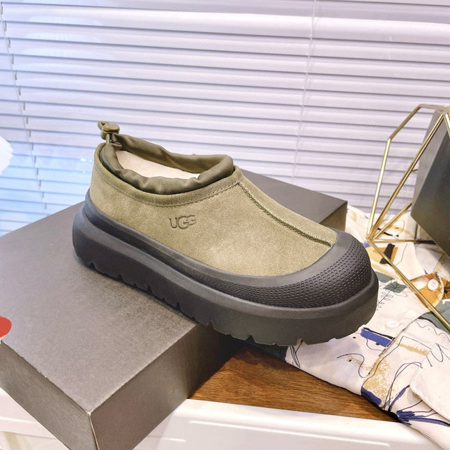 TASMAN WEATHER HYBRID IN OLIVE GREEN SUEDE AND BLACK CALFSKIN
