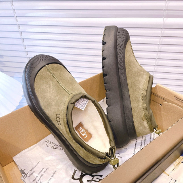 TASMAN WEATHER HYBRID IN OLIVE GREEN SUEDE AND BLACK CALFSKIN