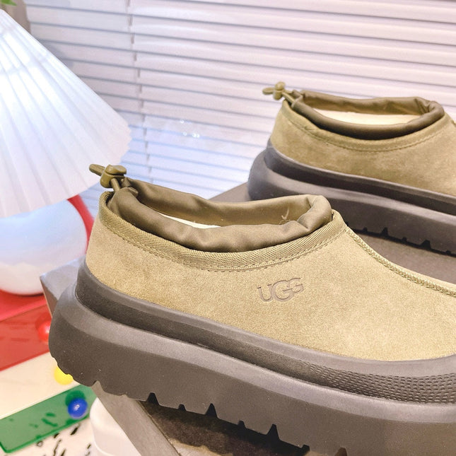 TASMAN WEATHER HYBRID IN OLIVE GREEN SUEDE AND BLACK CALFSKIN
