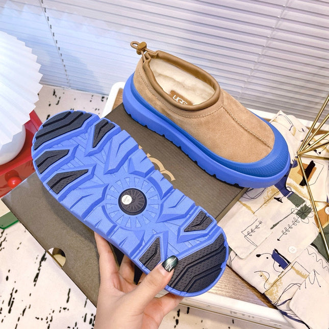 TASMAN WEATHER HYBRID IN PEANUT BROWN SUEDE AND COBALT BLUE CALFSKIN