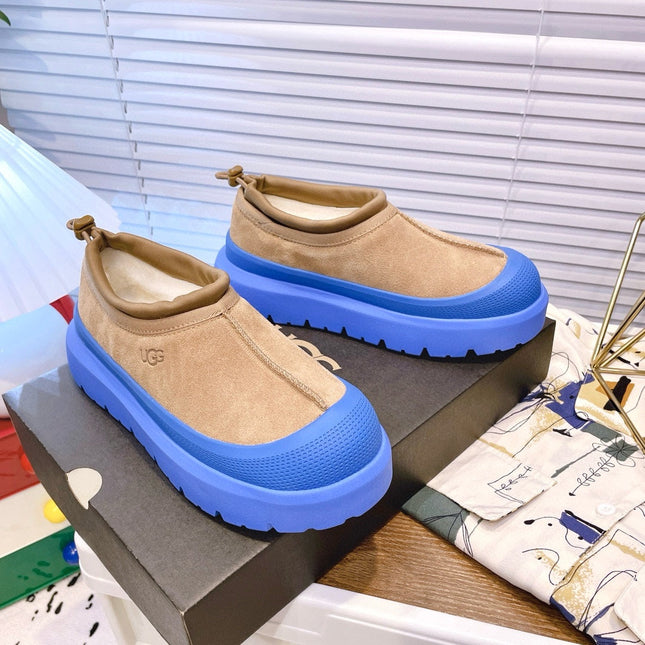 TASMAN WEATHER HYBRID IN PEANUT BROWN SUEDE AND COBALT BLUE CALFSKIN