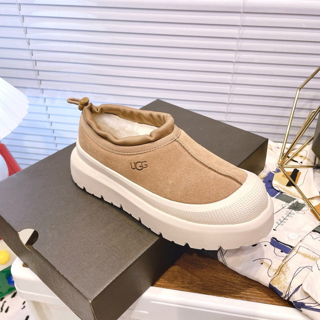 TASMAN WEATHER HYBRID IN PEANUT BROWN SUEDE AND WHITE CALFSKIN