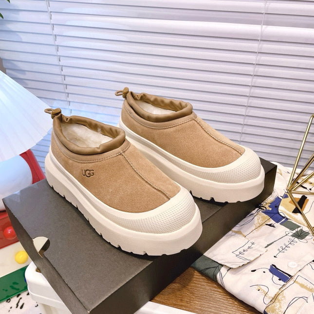 TASMAN WEATHER HYBRID IN PEANUT BROWN SUEDE AND WHITE CALFSKIN