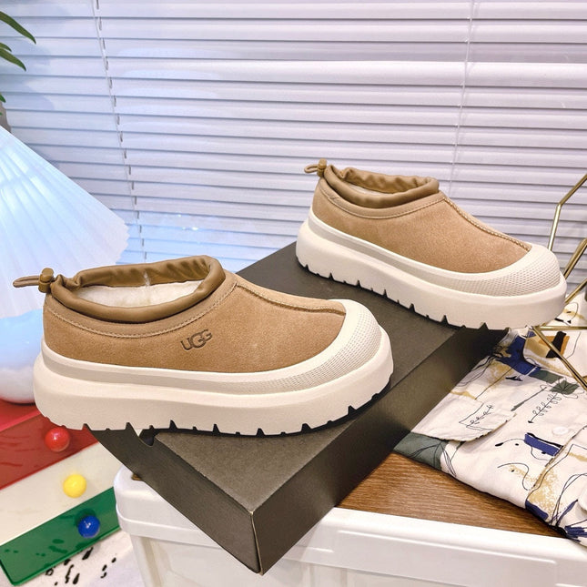 TASMAN WEATHER HYBRID IN PEANUT BROWN SUEDE AND WHITE CALFSKIN