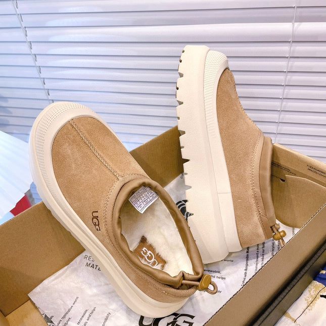 TASMAN WEATHER HYBRID IN PEANUT BROWN SUEDE AND WHITE CALFSKIN