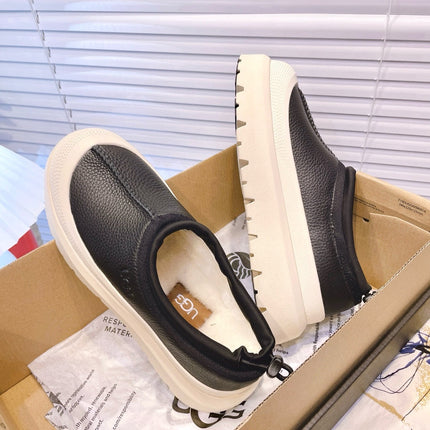 TASMAN WEATHER HYBRID IN BLACK MIX WHITE PEPPER CALFSKIN
