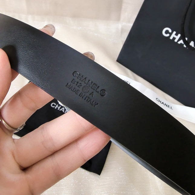 CC MEDIUM 30 MM BELT BLACK CALFSKIN GOLD HARDWARE WITH LETTER