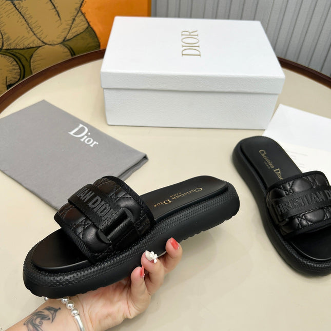 PLATFORM SLIDES 25S 50MM IN BLACK CALFSKIN AND ELECTRIC FABRIC