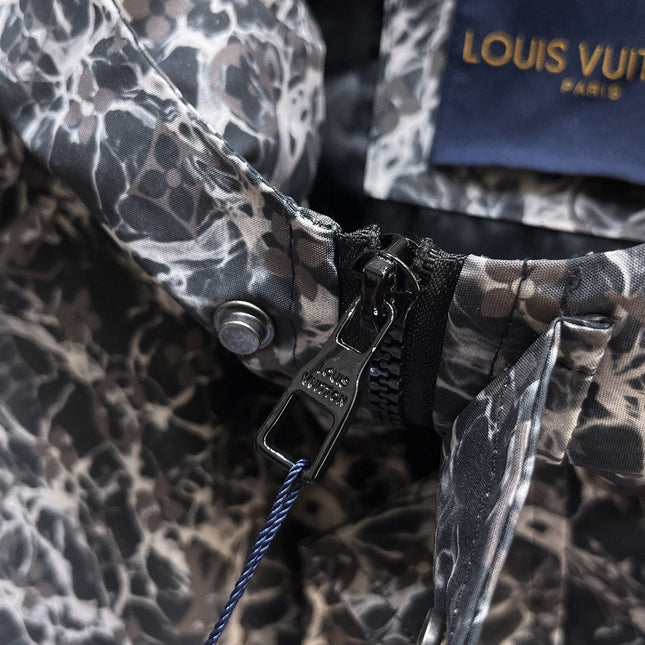 LV BLACK MIX WHITE MONOGRAM JACKET 239557