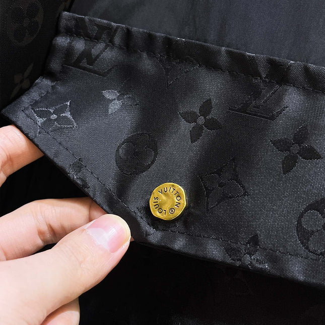 LV BLACK JACKET 239563