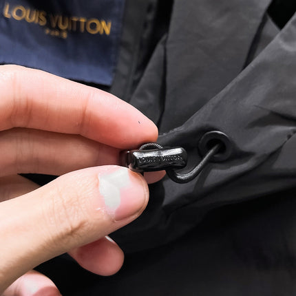 LV BLACK JACKET 239565
