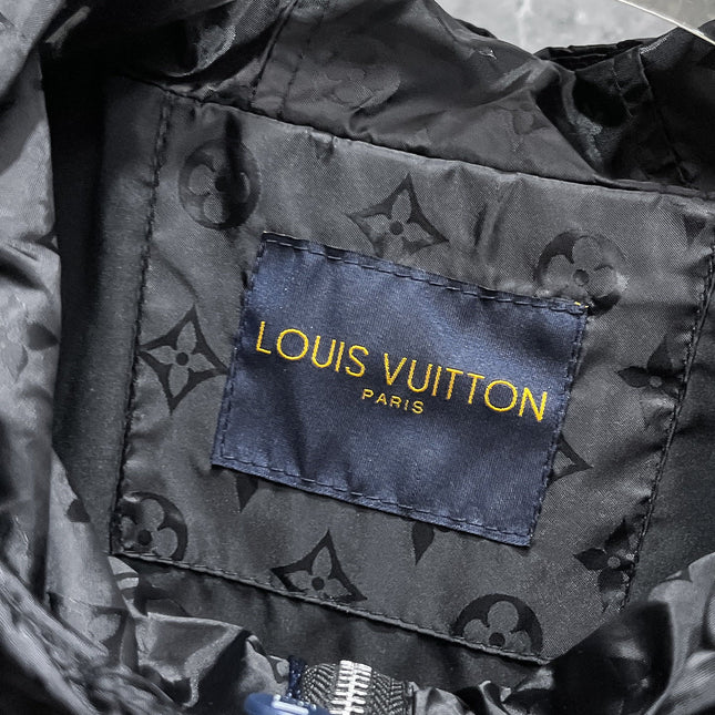 LV BLACK JACKET 239568