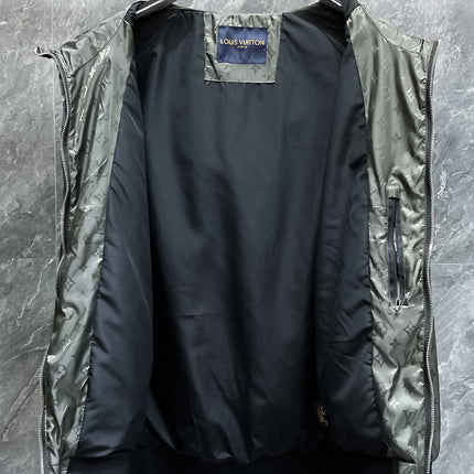 LV ARMY GREEN JACKET 239569