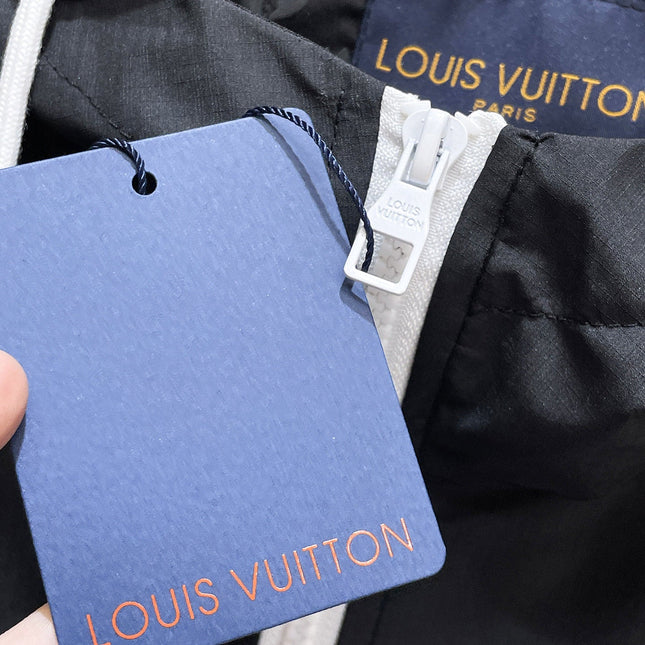 LV BLACK  JACKET 239571