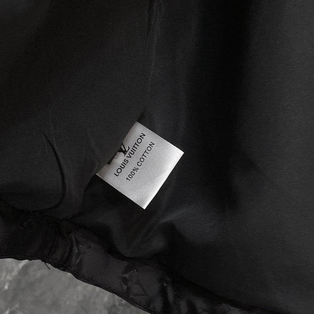 LV BLACK JACKET 239567