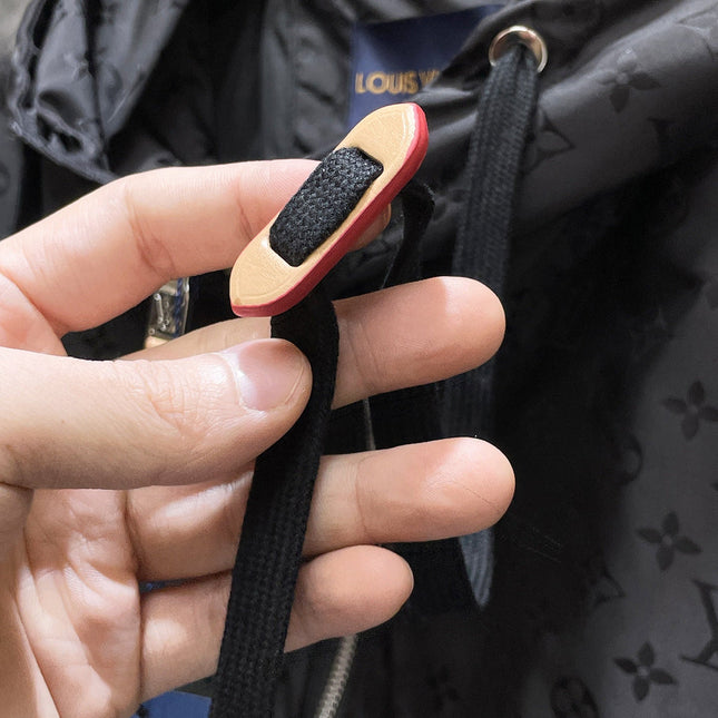 LV BLACK JACKET 239567