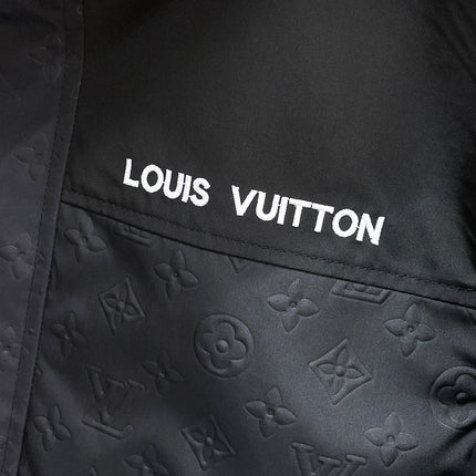 LV BLACK JACKET 239570