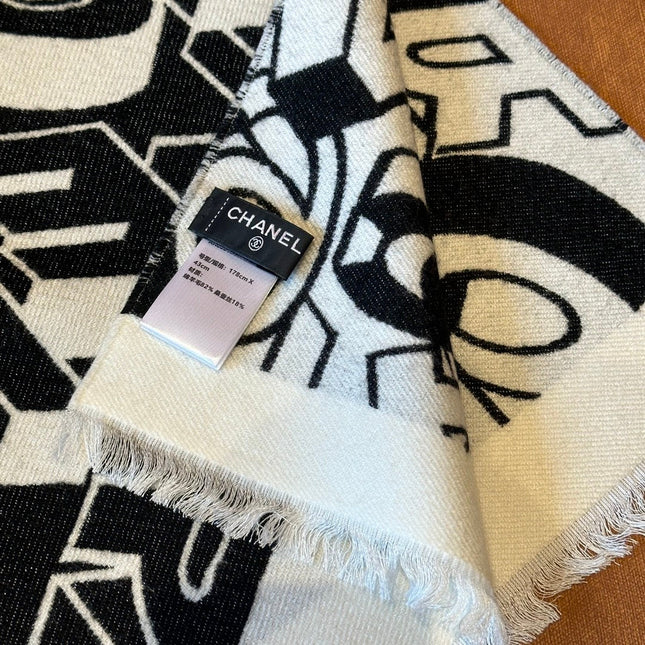 LETTER LOGO 178 CM SCARF IN BLACK MIX WHITE SHEEP WOOL AND SILK  393103