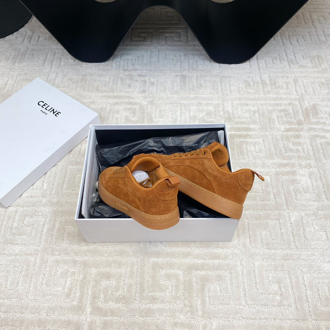 TRAINER SNEAKER IN RUSSET BROWN SUEDE