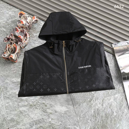 LV BLACK HOODED JACKET 239167