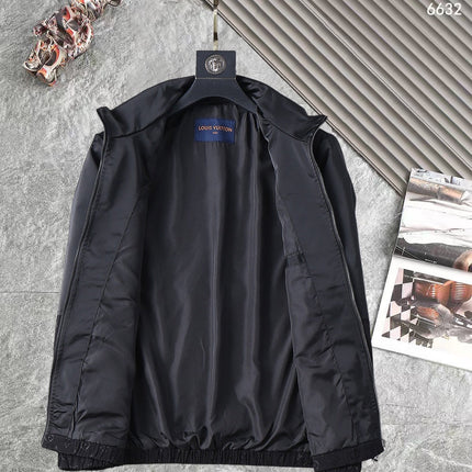 LV BLACK JACKET 239170