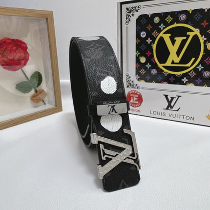 BELT 38MM IN BLACK CALFSKIN WITH WHITE POLKA DOT PATTERN AND 24K GOLD PLATED SILVER STEEL BUCKLE
